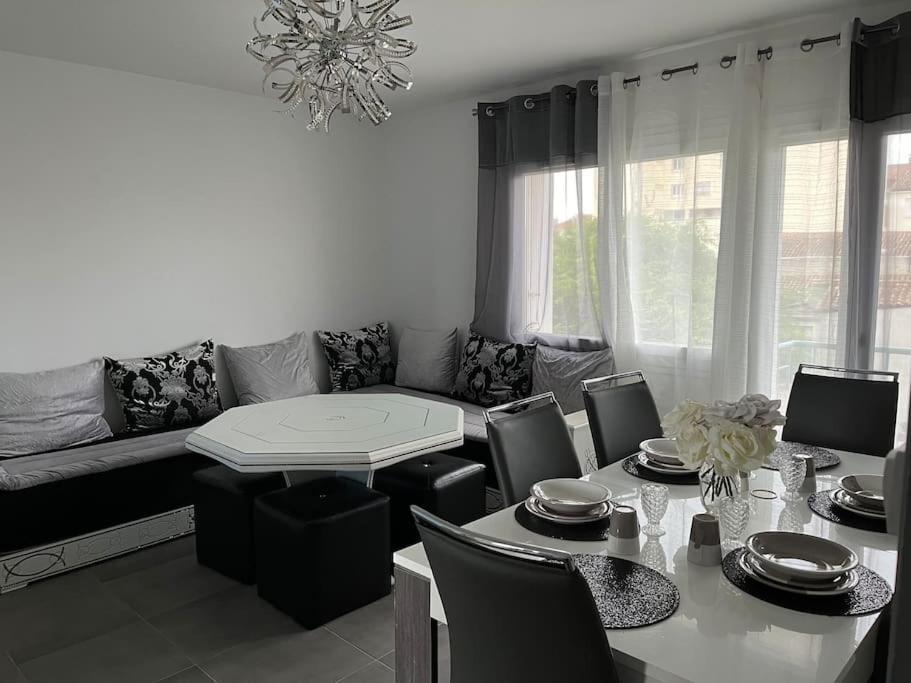 Bel Appartement Neuf, Bien Situe Carcassonne Bagian luar foto